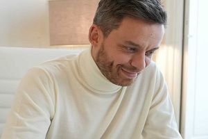 Dr. Romain Aimard