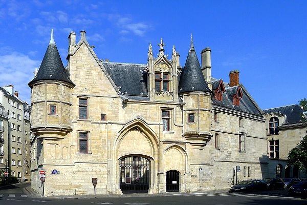 Bibliothèque Forney