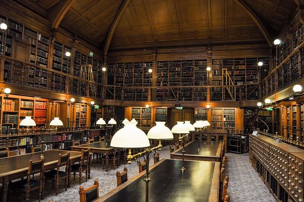 Bibliothèque de l'Hôtel de Ville
