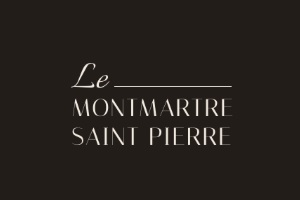 L’un des meilleurs hôtels avec piscine chauffée à Paris est Hotel Le Montmartre Saint-Pierre, logo
